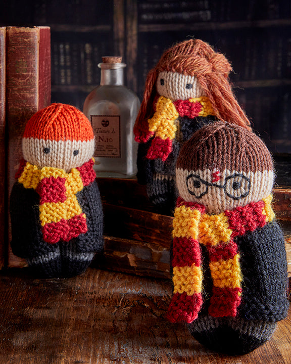 Harry Potter: Knitting Magic: More Patterns From Hogwarts and Beyond