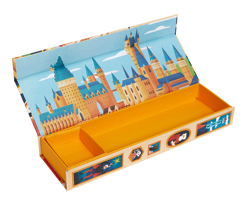 Harry Potter: Exploring Hogwarts Magnetic Pencil Box